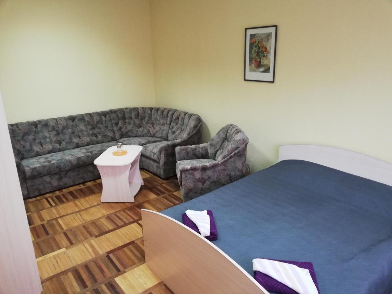 Rooms For Rent On Vokzal Brześć Zewnętrze zdjęcie